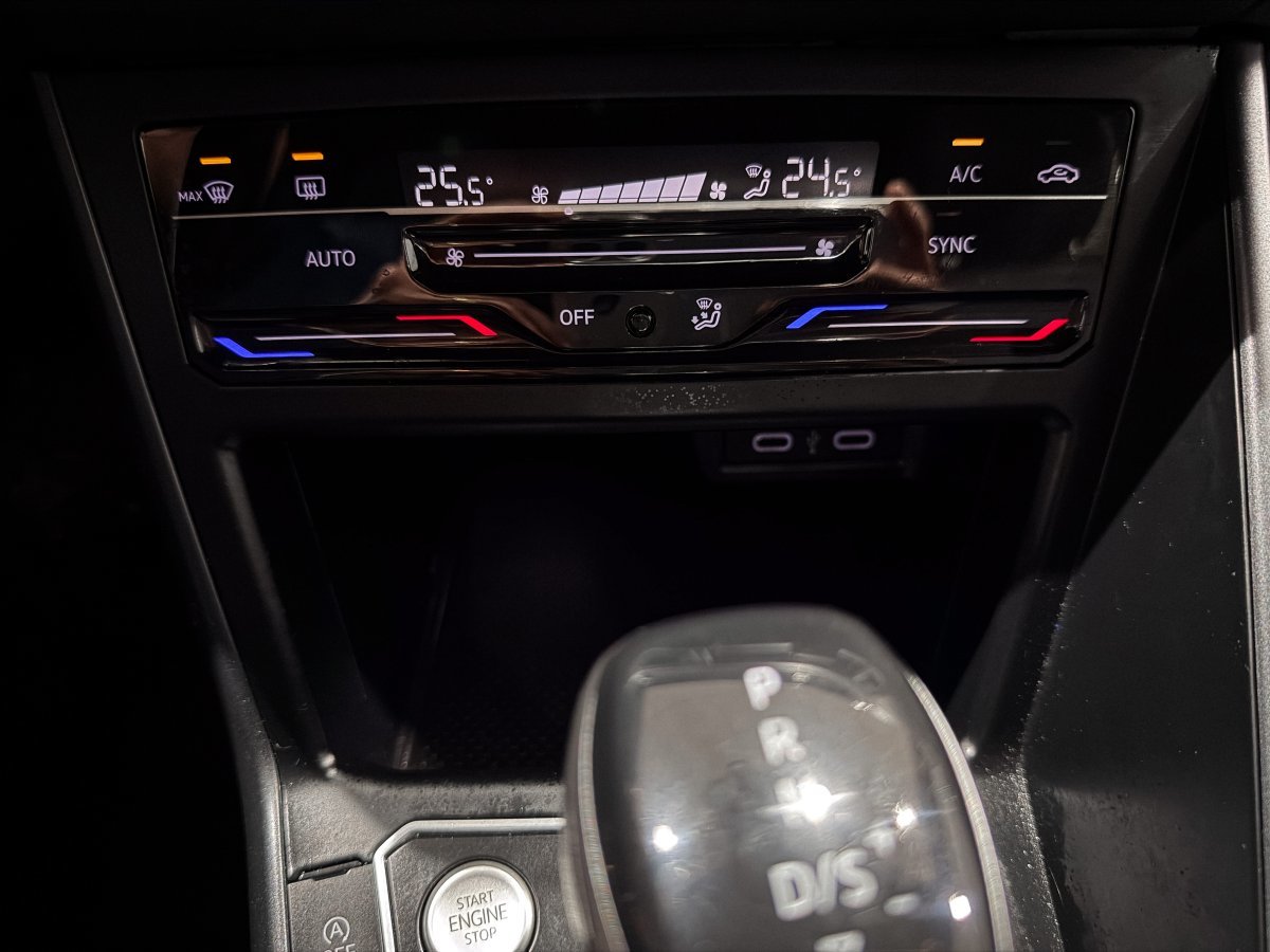 Foto Volkswagen Taigo 17