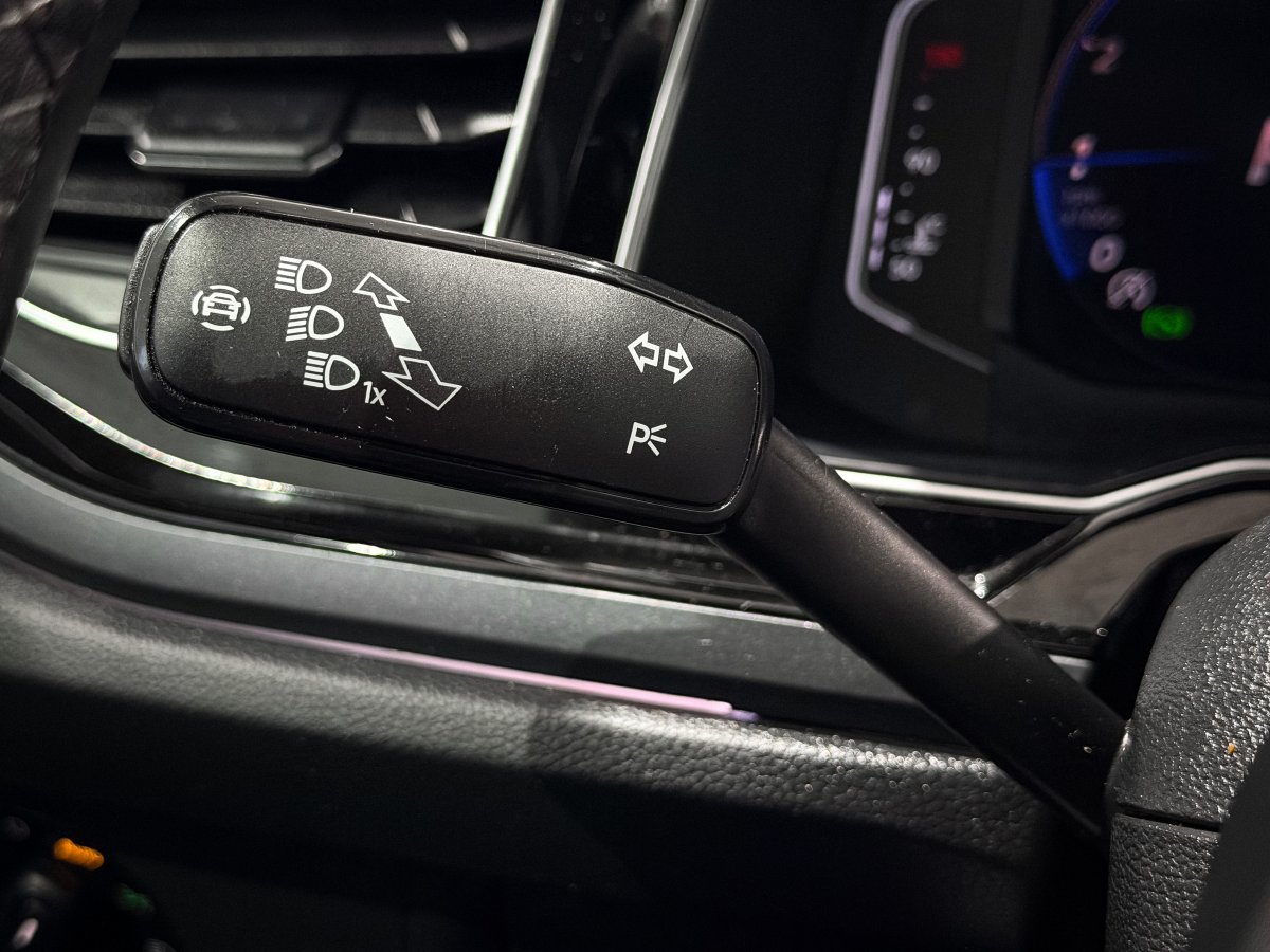 Foto Volkswagen Taigo 23