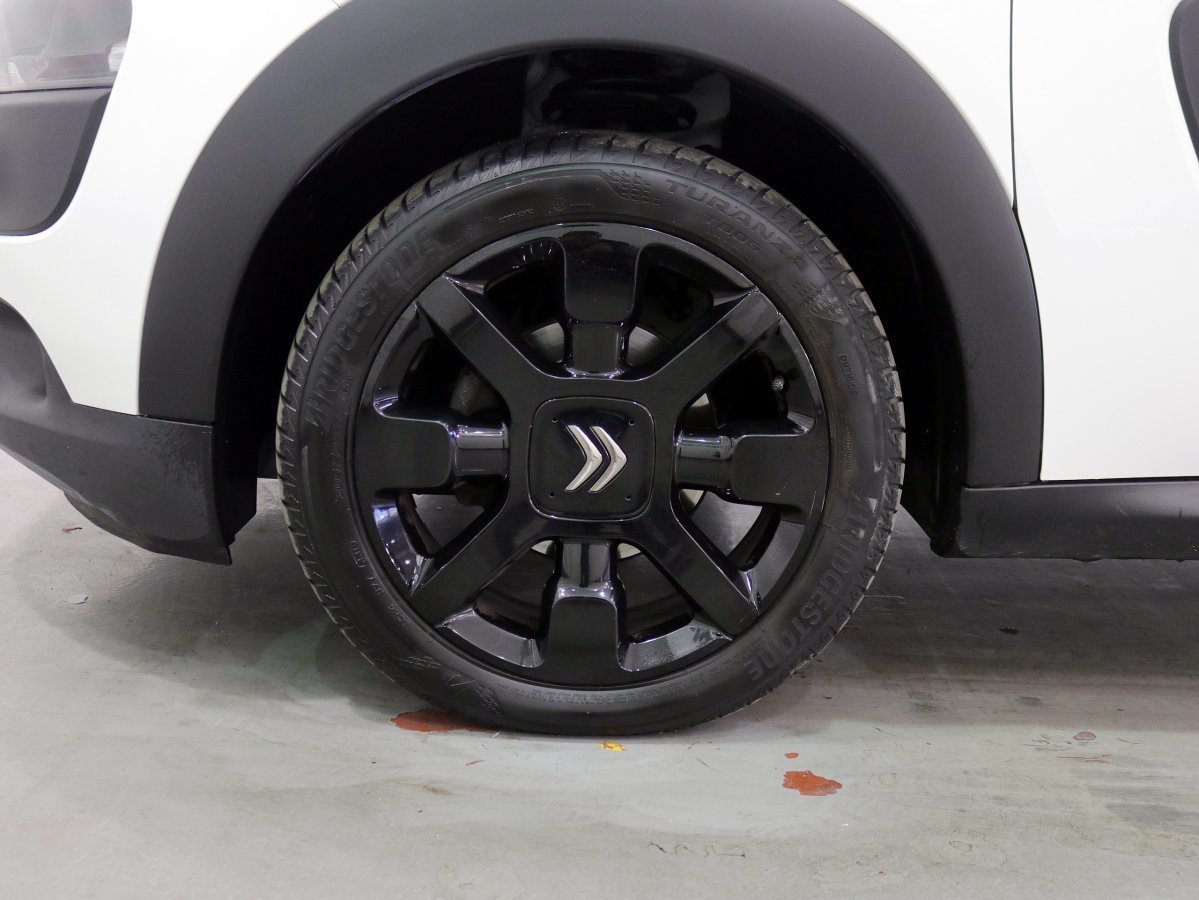 Foto Citroën C4 Cactus 32