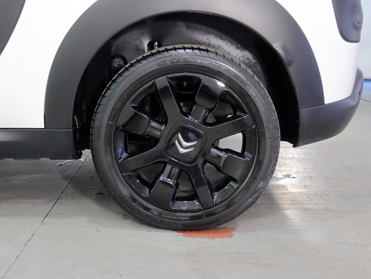 Foto Citroën C4 Cactus 33