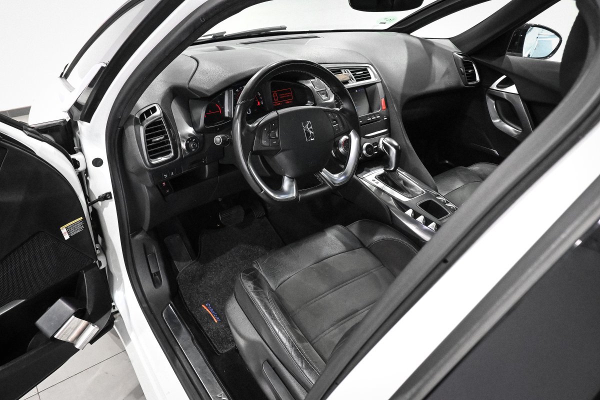 Foto DS Automobiles DS 5 9