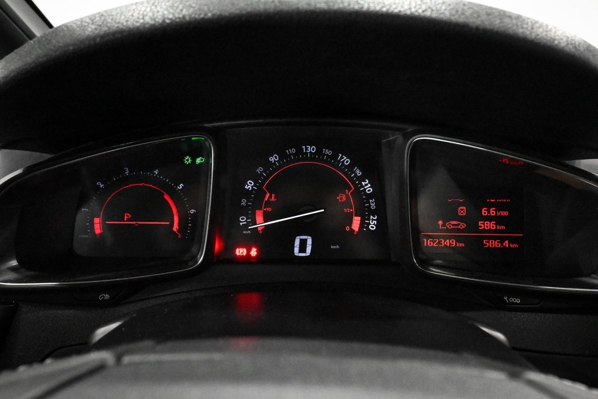 Foto DS Automobiles DS 5 14