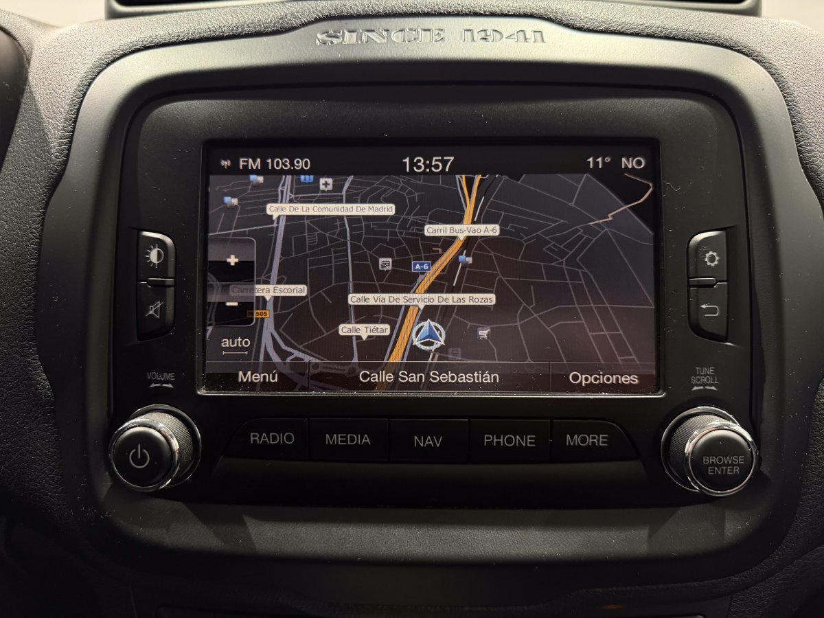 Foto Jeep Renegade 17