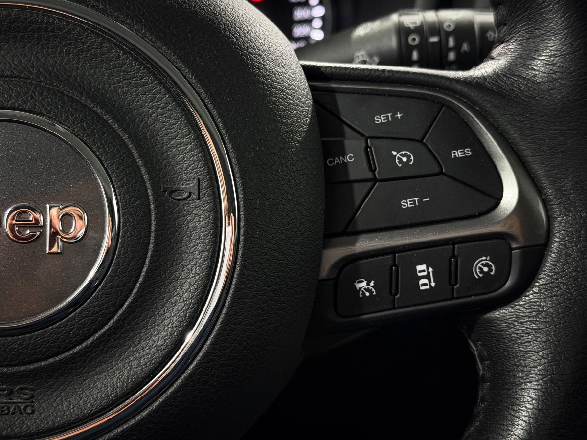 Foto Jeep Renegade 21