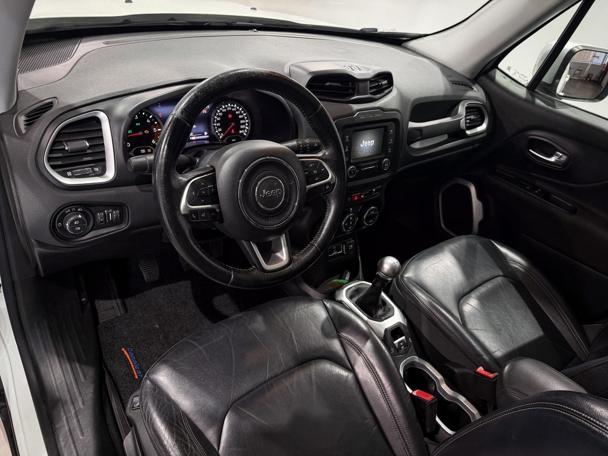 Foto Jeep Renegade 10