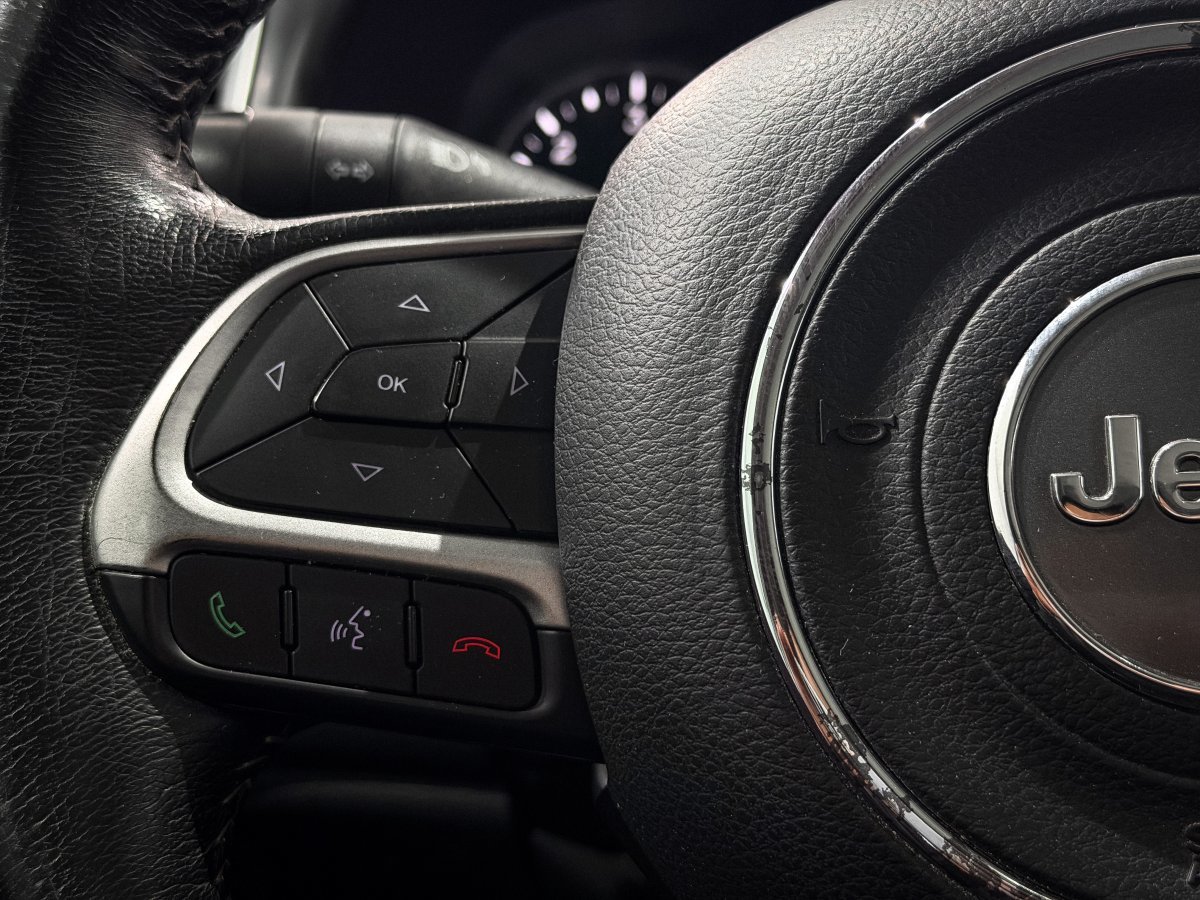 Foto Jeep Renegade 21